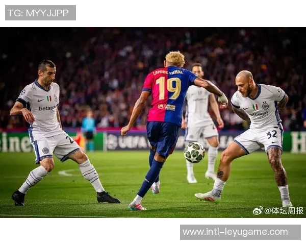 青年欧冠巴萨逆转巴黎克鲁伊维特小儿子精彩兜射锁定胜局 青年欧冠巴萨逆转巴黎克鲁伊维特小儿子精彩兜射锁定胜局