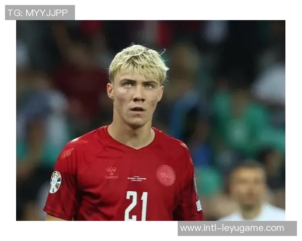 埃里克森称赞霍伊伦心理素质出色并努力工作曾遭不公对待 埃里克森称赞霍伊伦心理素质出色并努力工作曾遭不公对待