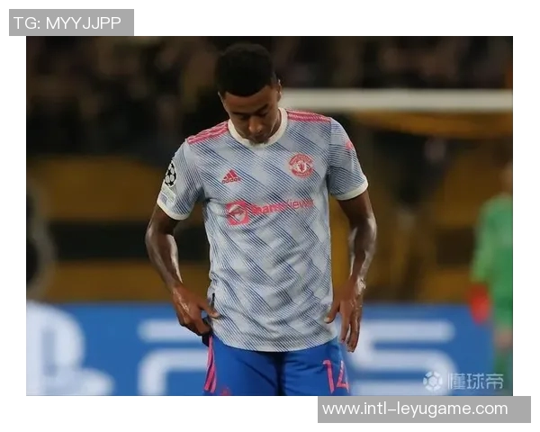 林加德绝杀时刻错失良机仰天长叹抱头难以置信的瞬间 林加德绝杀时刻错失良机仰天长叹抱头难以置信的瞬间