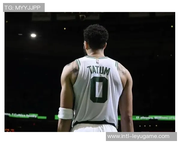 比尔西蒙斯称弗拉格进攻能力堪比塔图姆生涯第三年表现