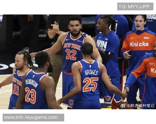 尼克斯与雄鹿交易谈判开启大桥续约后局势变化引关注