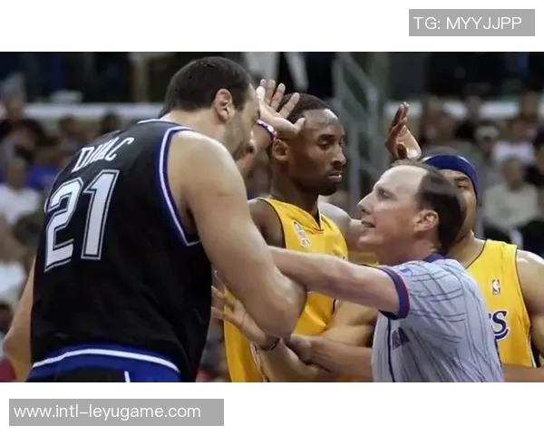 18岁309天弗拉格单场20分成历史第五年轻球员仅次于小奥尼尔科比麦迪和詹姆斯