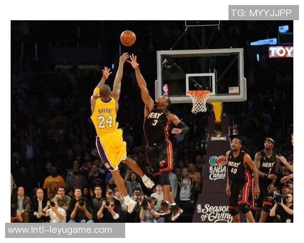 16年前的今天科比骑马射箭绝杀韦德湖人逆转热火精彩瞬间回顾